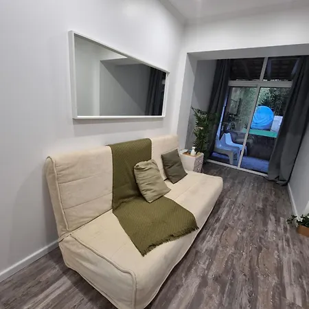 Apartment Near Monsanto W/ Barbecue
